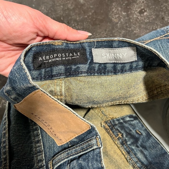 Men’s Aéropostale skinny, distressed jeans like new - Picture 13 of 14